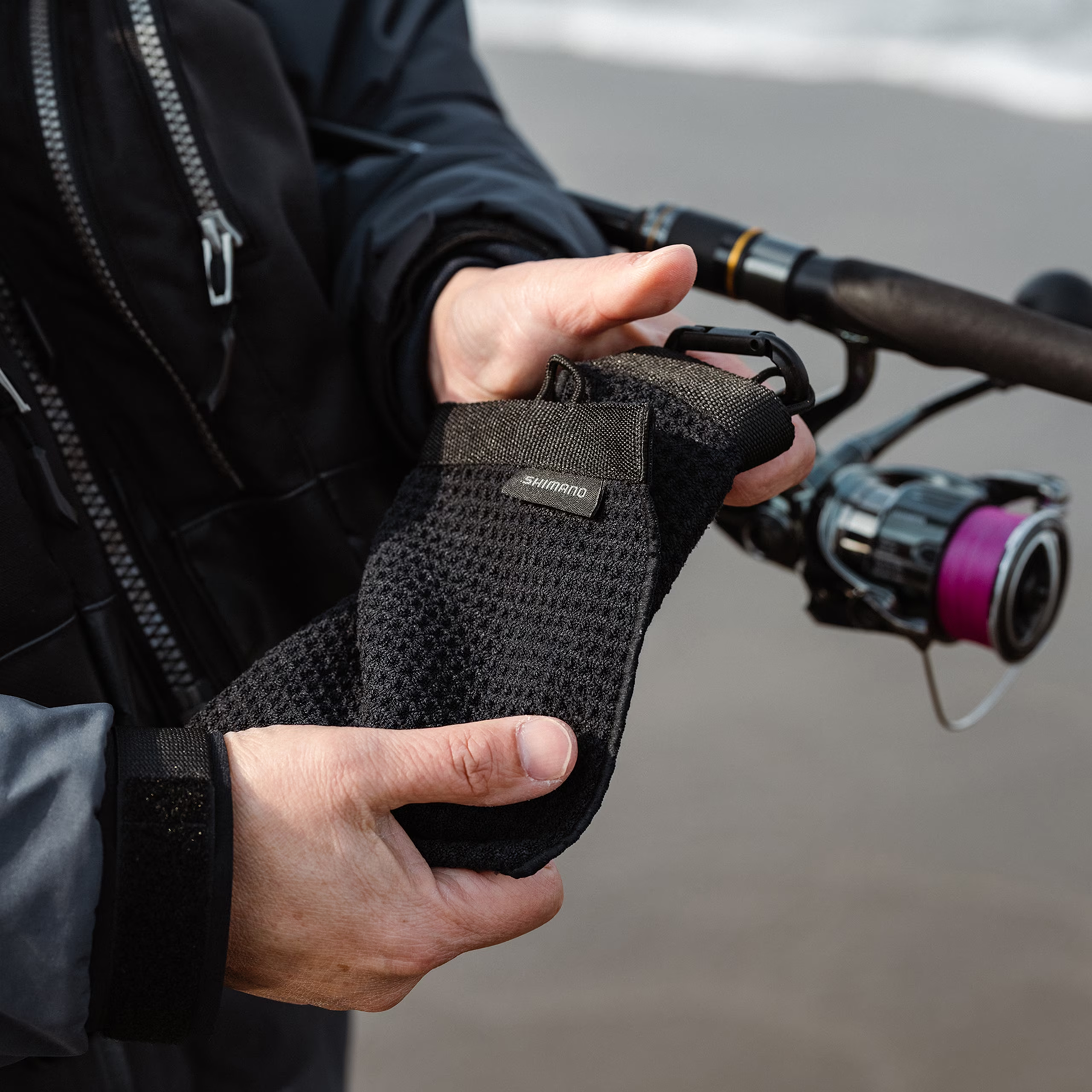 SHIMANO Microbiber Carabiner Towel AC-038W