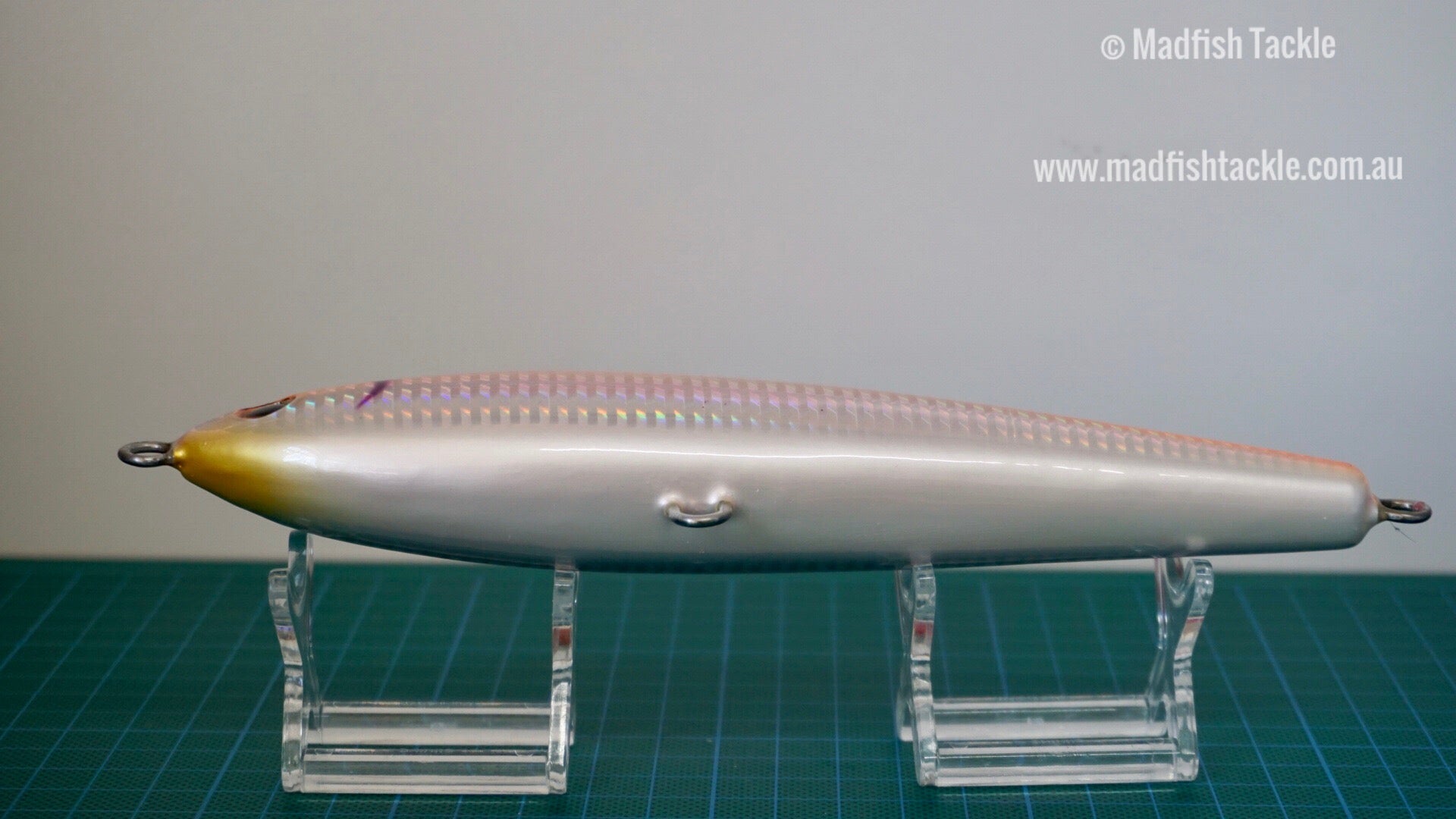 Mangrove Studio Volador 190F