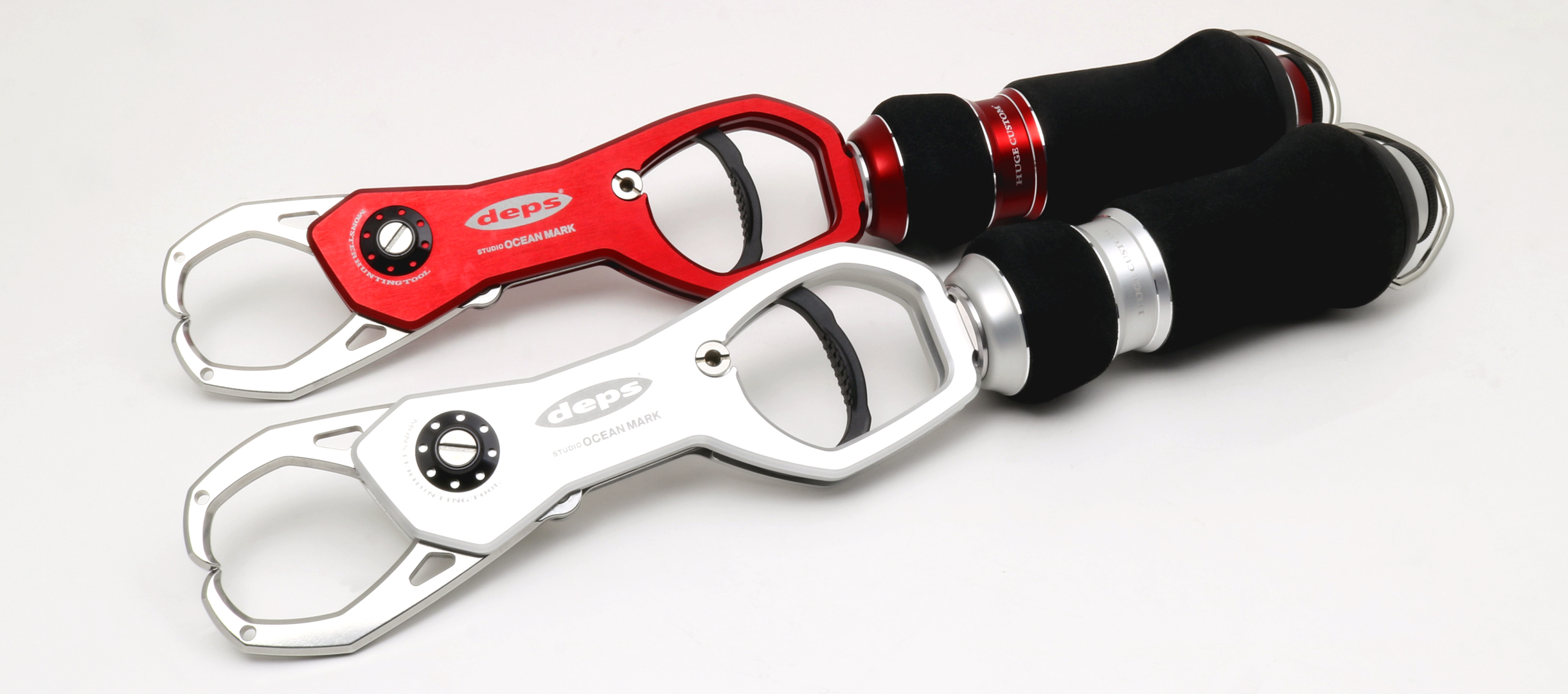 deps x STUDIO OCEAN MARK HUGE FISH GRIP HC2820HD