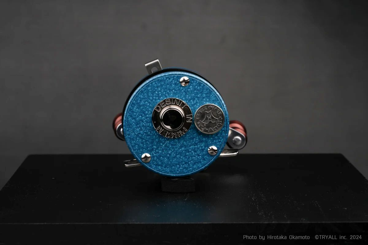 TRY-ANGLE x ISUZU Original Baitcasting Reel TC-01