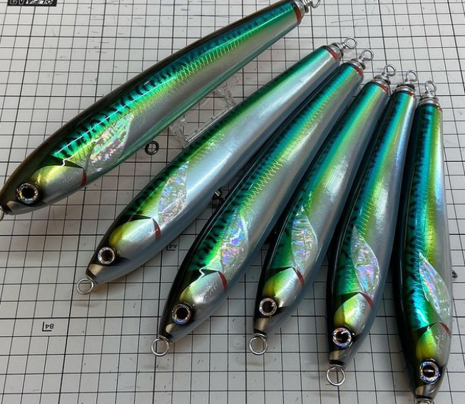 Kurupen 車谷 F180 and F210 Stickbaits Super Custom Abalone Fin