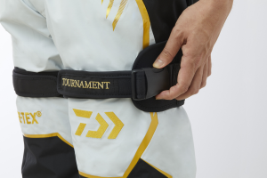 Daiwa DA-1107T Tournament Hip Guard 屁股垫