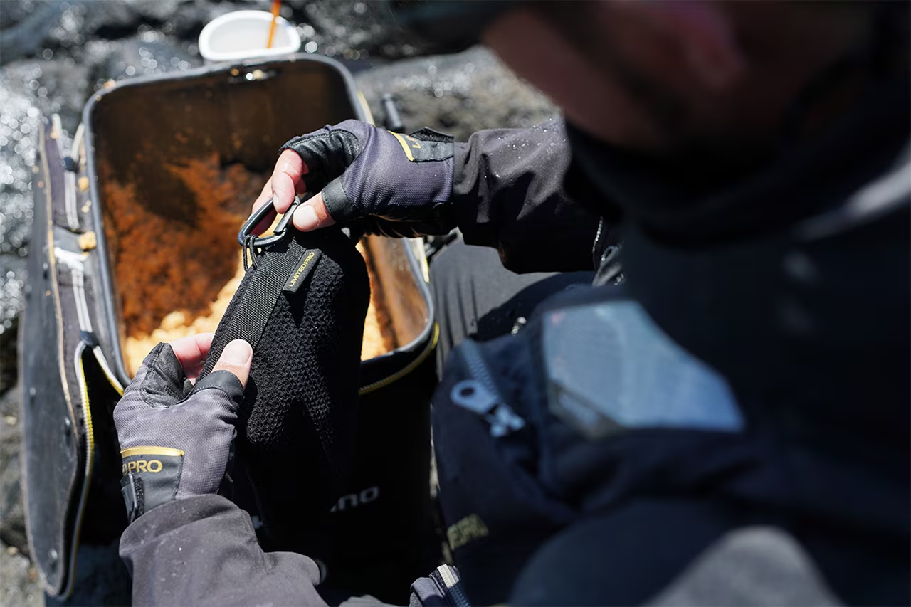 SHIMANO Microbiber Carabiner Towel AC-038W