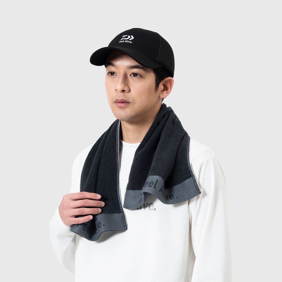 Daiwa DA-9226W Fishing Towel DEO