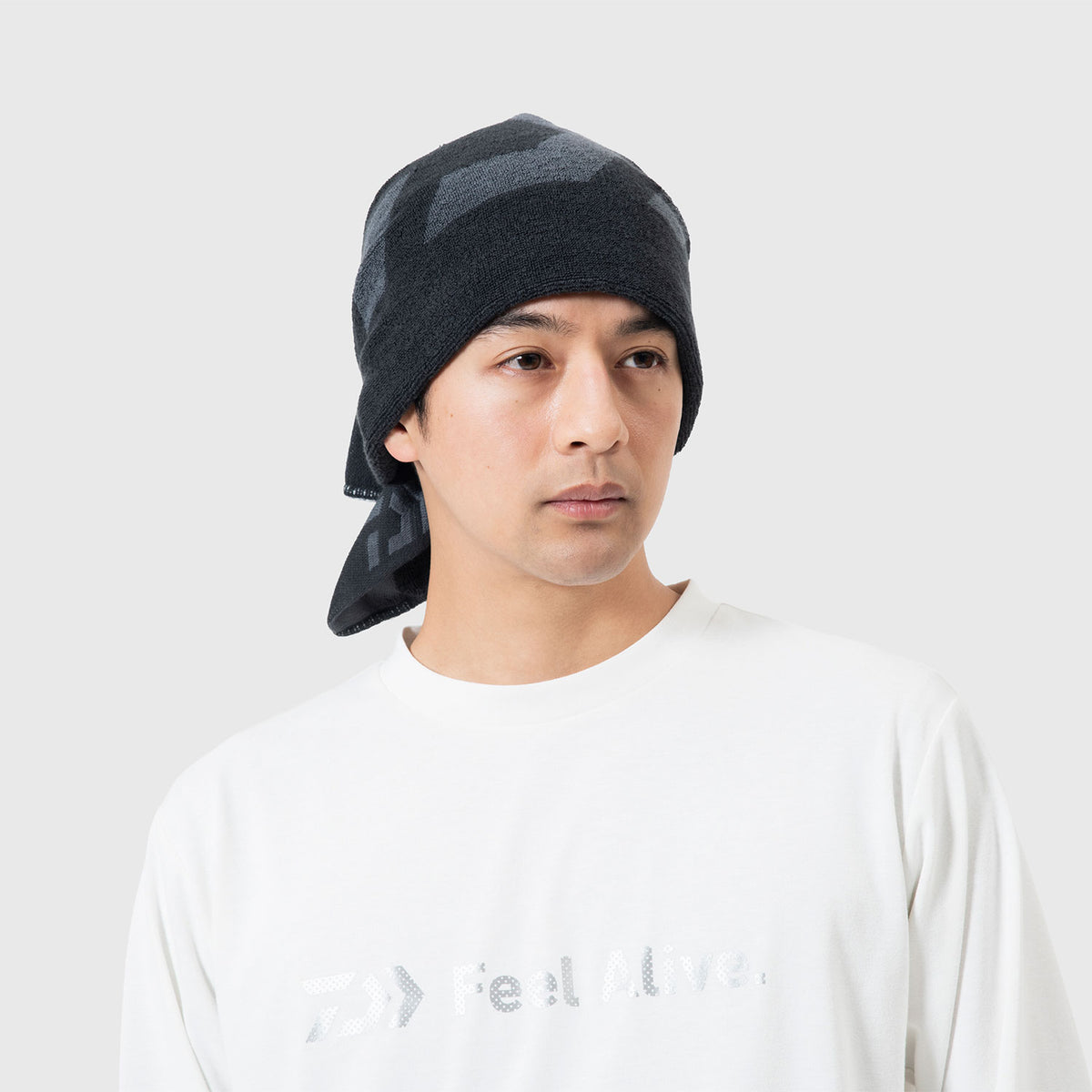 Daiwa DA-9226W Fishing Towel DEO