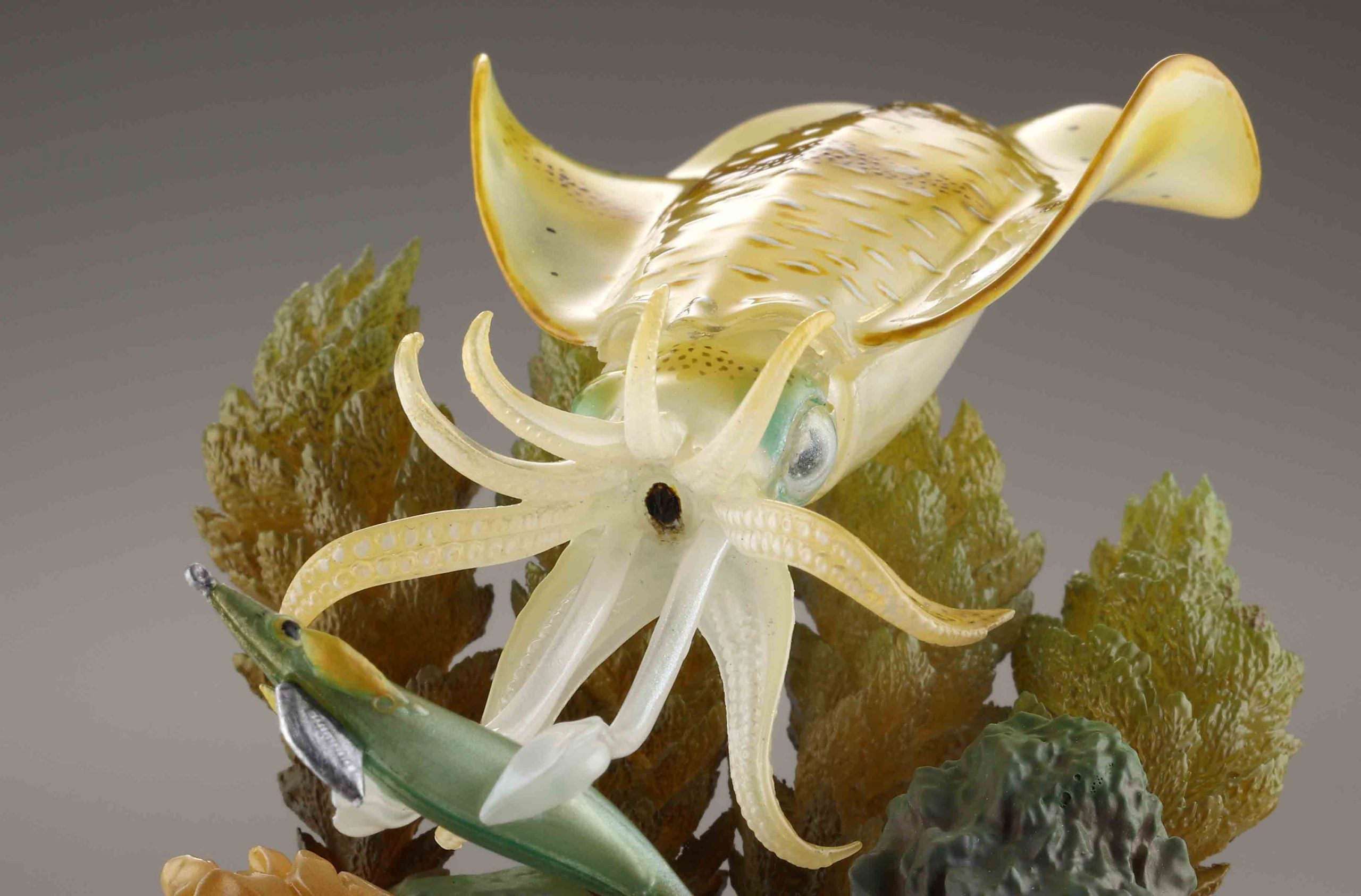 2025 SHIMANO x Kaiyodo 海洋堂 STRIKE FANTASY Bigfin Reef Squid Figure- Limited Color