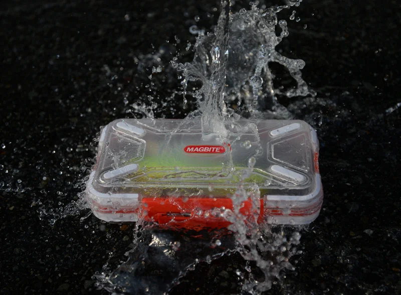 MAGBITE MAGTANK FREE TACKLE BOX L and XL