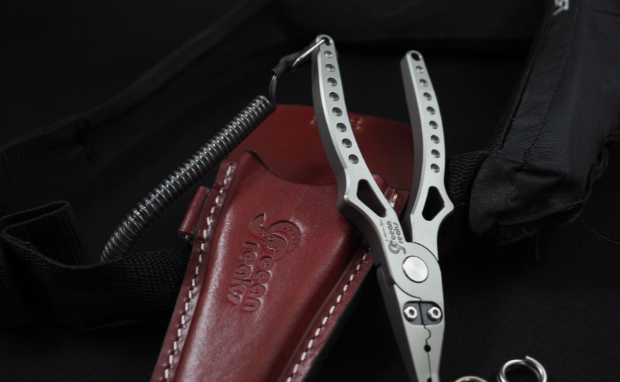 Ocean Freaks Ratel Titanium Pliers