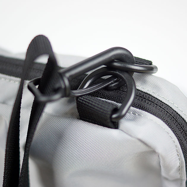 StreamTrail Shoulder Pouch Tall S