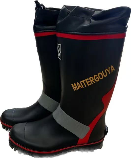 Maitergouya Gumboot with Spikes